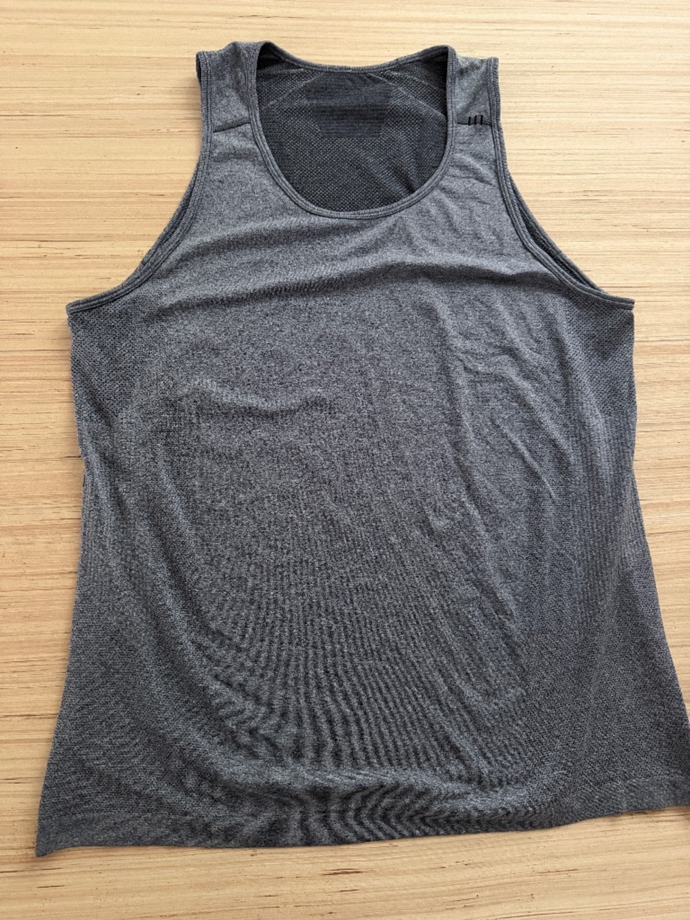 Lululemon Metal Vent Tach gray tank top size XL athletic sleeveless workout gym